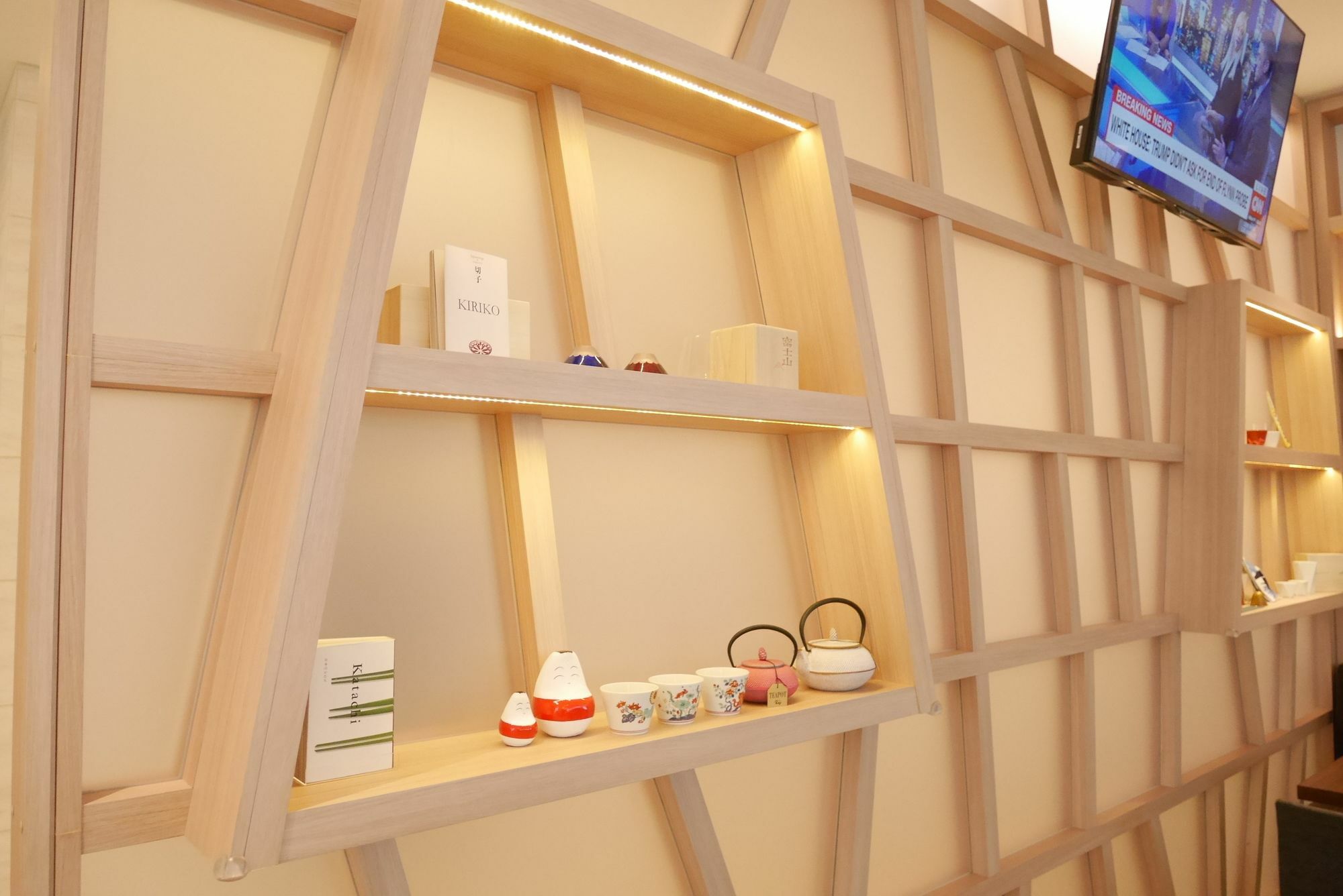 东京羽田机场西翼日航城市酒店 4*